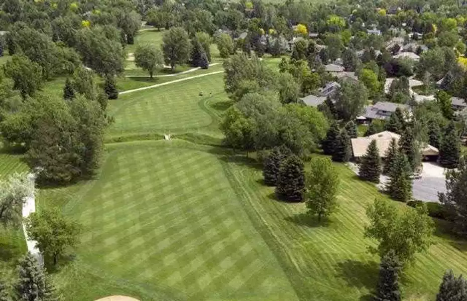 Golf course photo