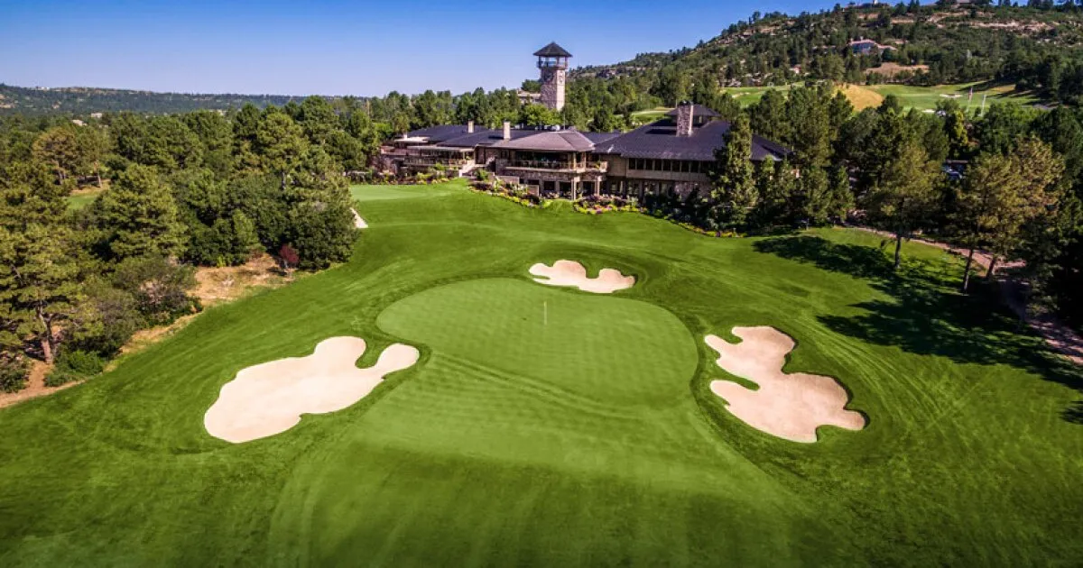 Golf course photo