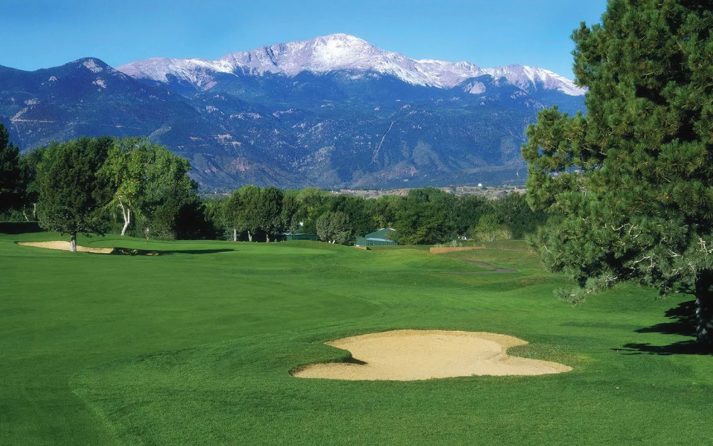 Golf course photo
