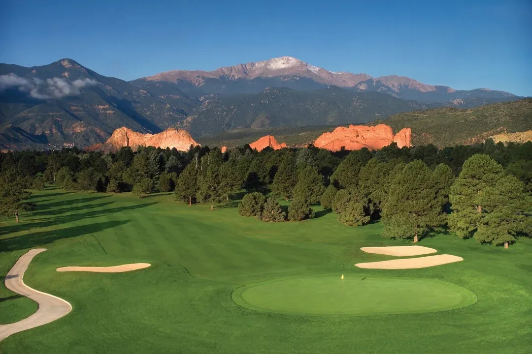 Golf course photo