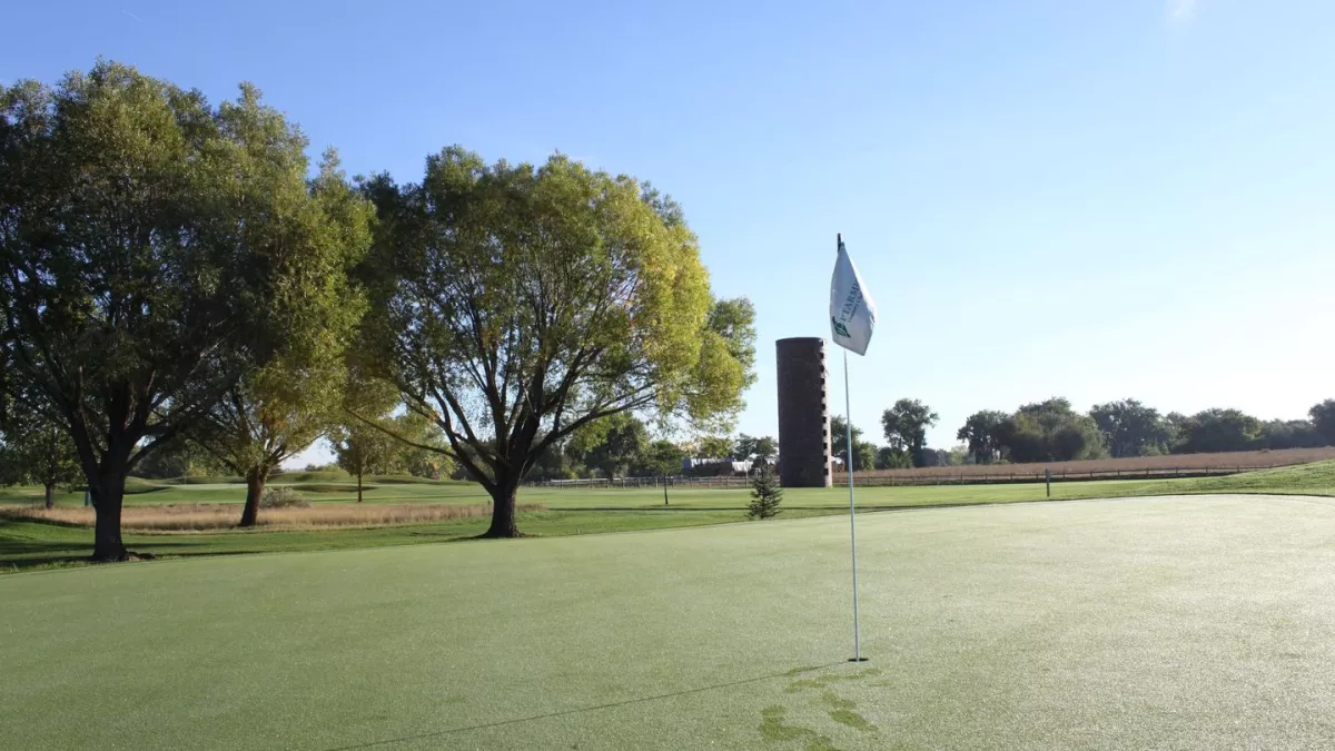 Golf course photo