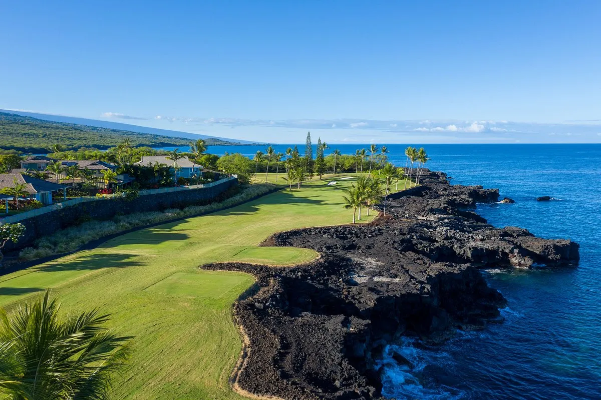 Golf course photo