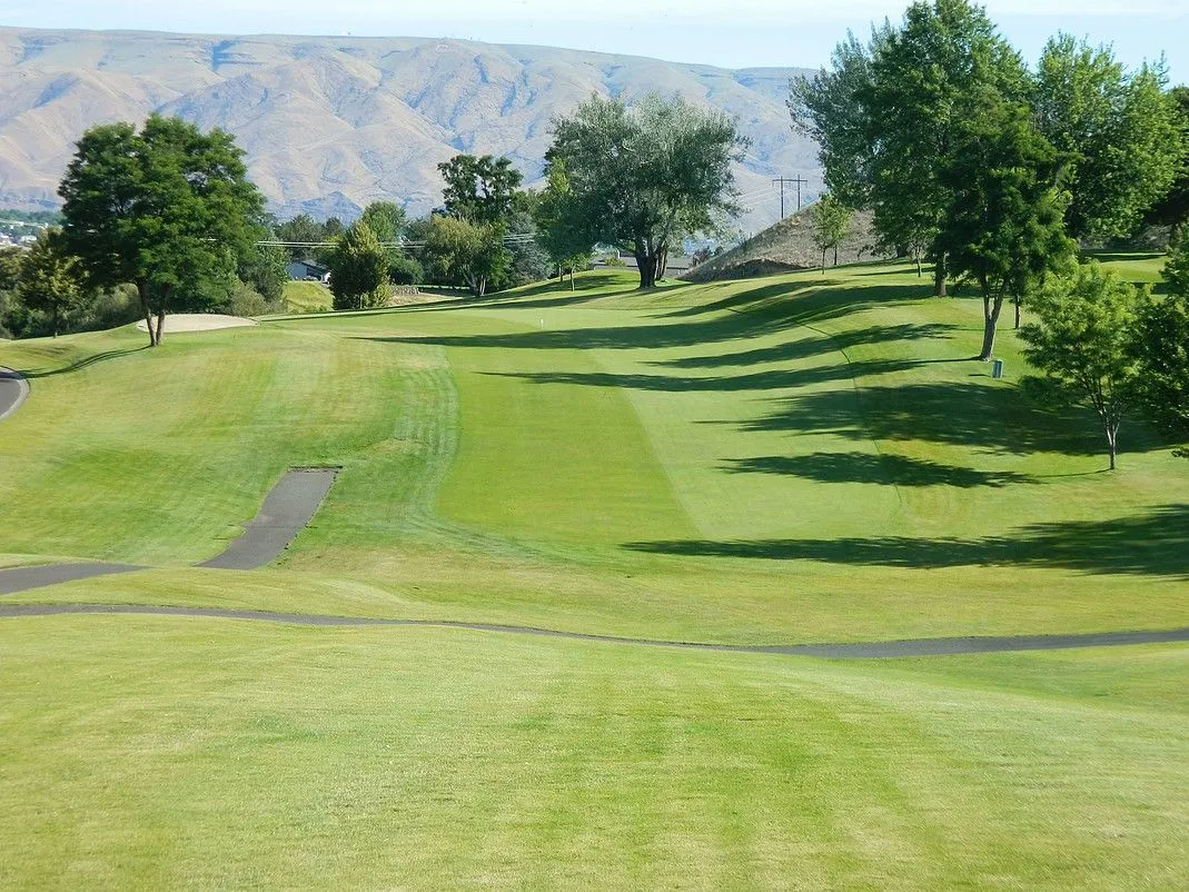 Golf course photo