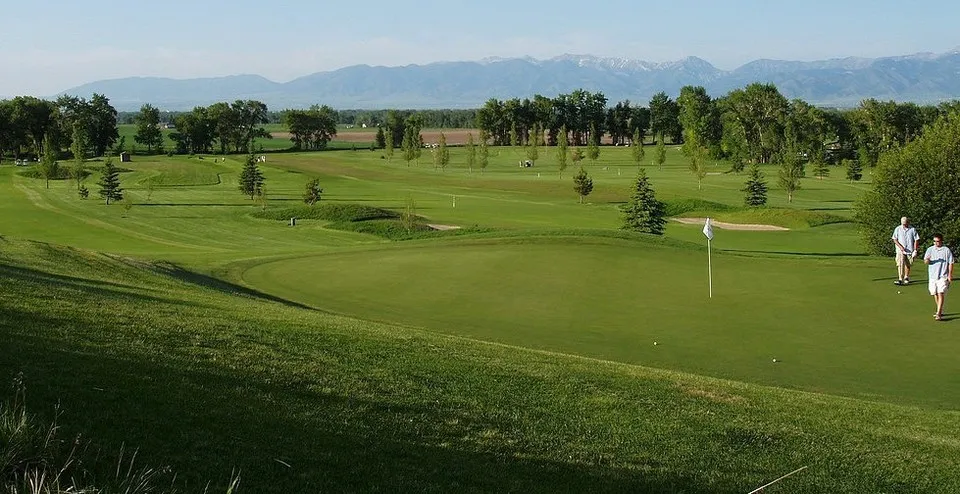 Golf course photo