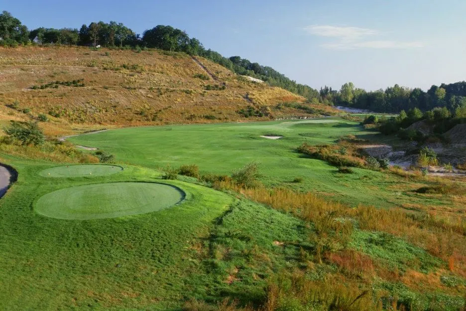 Golf course photo
