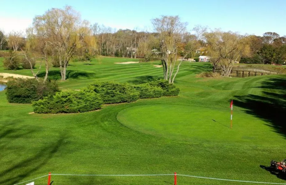 Golf course photo