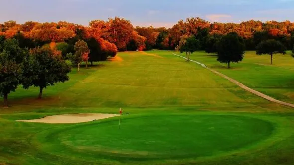 Golf course photo